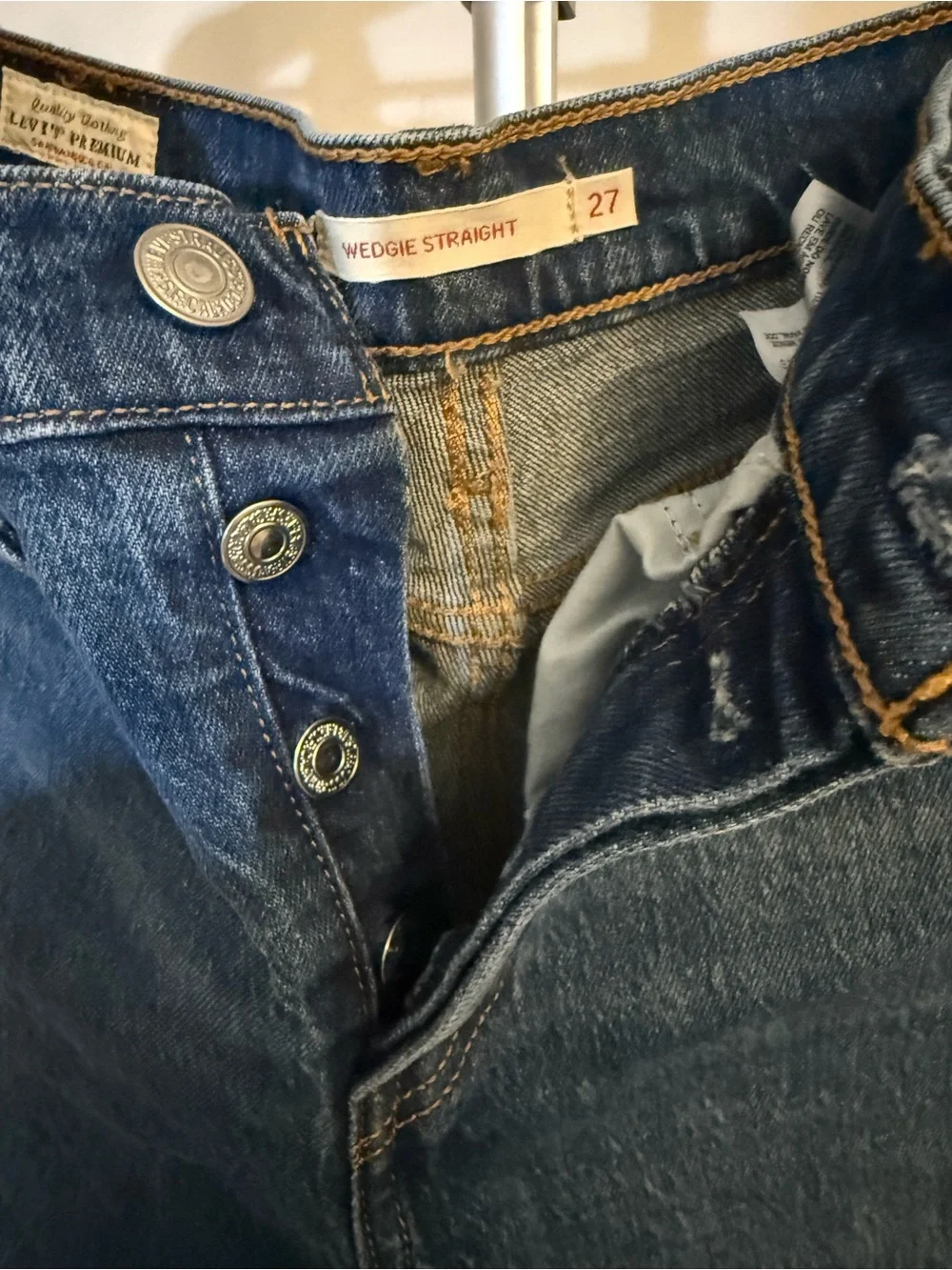 Levis high rise